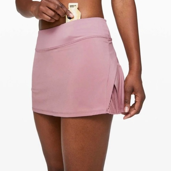lululemon athletica Dresses & Skirts - Lululemon play off the pleats skirt in vintage mauve